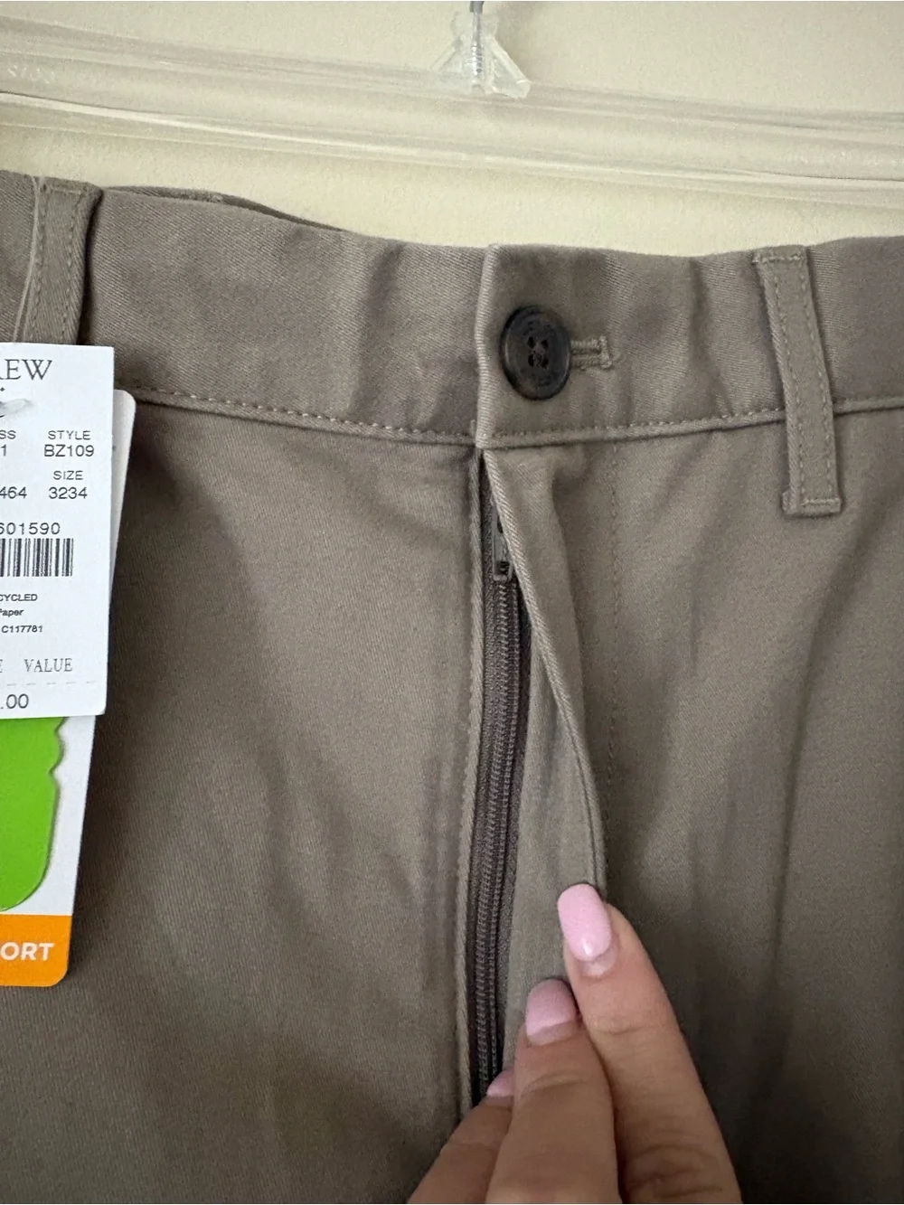 J. Crew Flex  Men’s Slim Fit Chinos in Tan Sz. 32*34 New